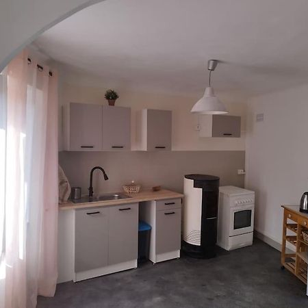Jolie Maison De Bourg Tout Equipee 10Km D'Ambert Saint-Amant-Roche-Savine Екстер'єр фото