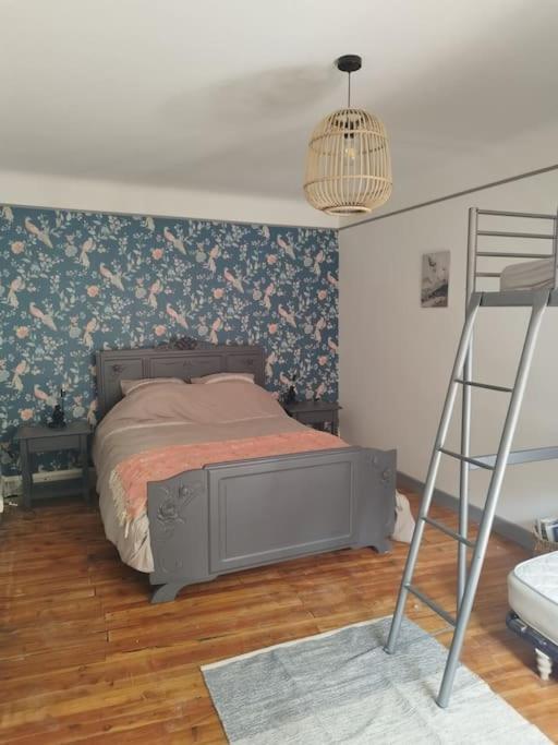 Jolie Maison De Bourg Tout Equipee 10Km D'Ambert Saint-Amant-Roche-Savine Екстер'єр фото